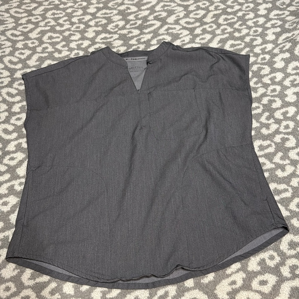 Fabletics Scrub Set - Picture 5 of 6